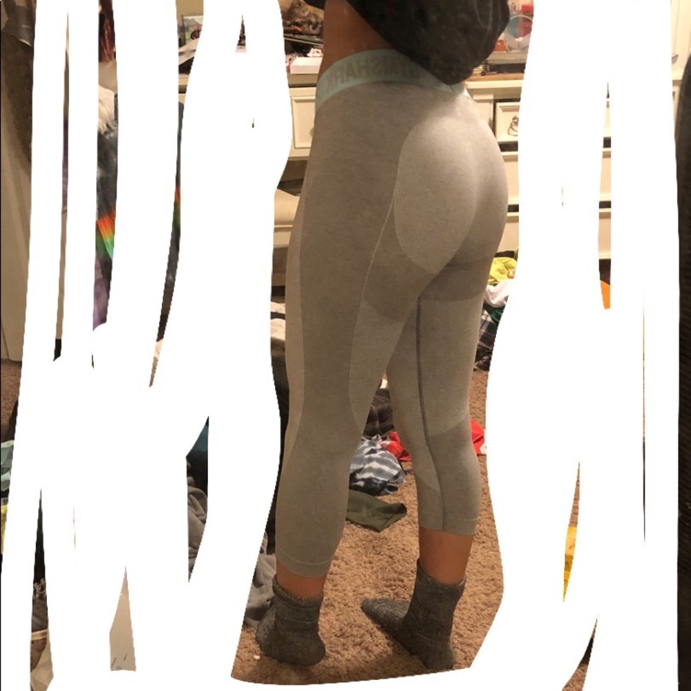 Gym shark cropped leggings